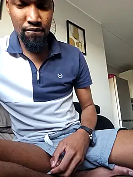 Snapshot of mojaymort chatting on 10/22/25, 03:55 mojaymort online show from 10/22/25, 03:55