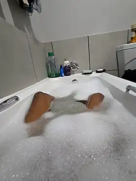 Snapshot of mojaymort chatting on 10/02/25, 06:33 mojaymort online show from 10/02/25, 06:33