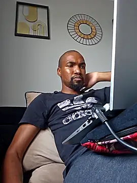 Snapshot of mojaymort chatting on 09/29/25, 09:27 mojaymort online show from 09/29/25, 09:27