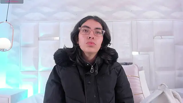 Im Molly Angel online show from 10/26/25, 03:01