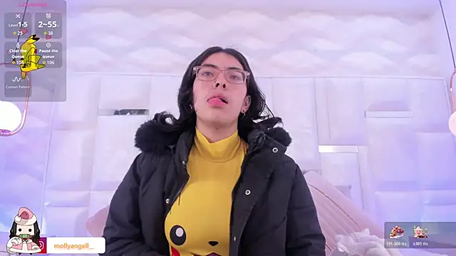 Im Molly Angel online show from 11/30/25, 01:56