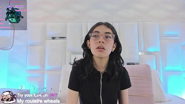 Snapshot of Im_Molly_Angel chatting on 02/19/26, 08:50 Im Molly Angel online show from 02/19/26, 08:50