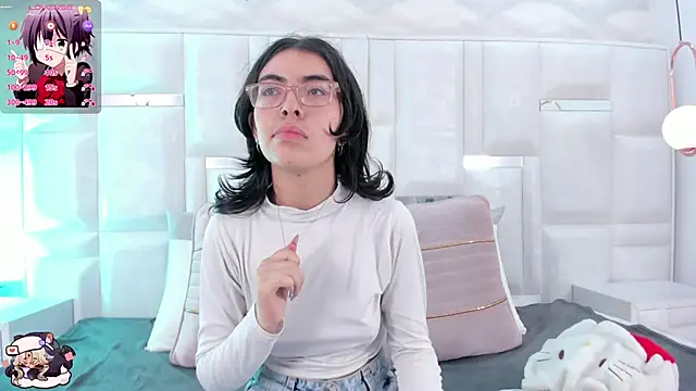 Im Molly Angel online show from 11/23/25, 01:32