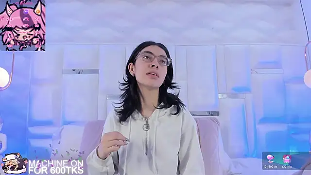 Snapshot of Im_Molly_Angel chatting on 01/18/26, 02:20 Im Molly Angel online show from 01/18/26, 02:20