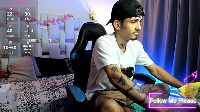 nextboywell1 online show from 03/12/26, 03:12