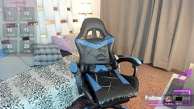 nextboywell1 online show from 03/17/26, 03:20