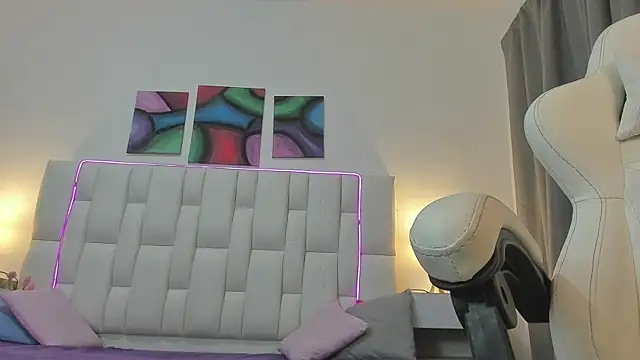 nextboywell1 online show from 04/08/26, 02:57