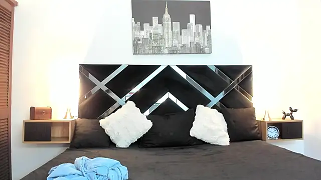 nextboywell1 online show from 05/08/26, 03:10