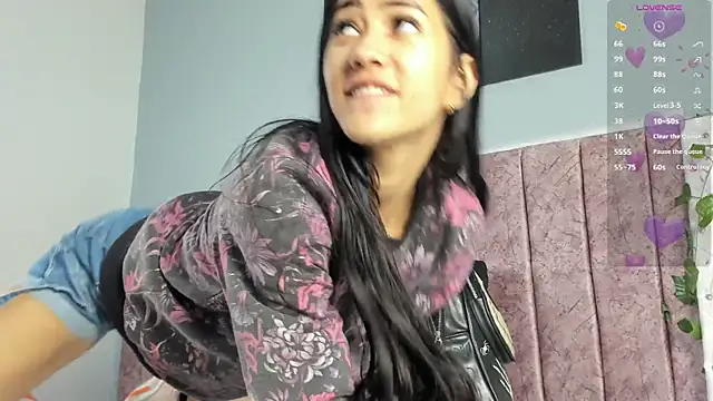  jasmine blush online show from 11/06/25, 01:48