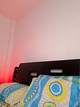 Nicoll 31 online show from 11/16/25, 08:13