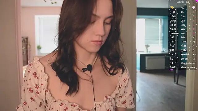 Snapshot of KendalHottt chatting on 09/11/25, 07:52 KendalHottt online show from 09/11/25, 07:52