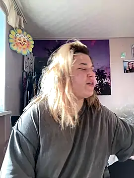 Kemeli008 online show from 10/20/25, 10:27