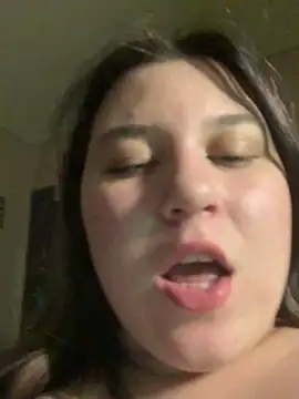 Kemeli008 online show from 10/22/25, 04:17