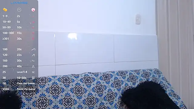 zoewhite2 online show from 09/13/25, 10:10