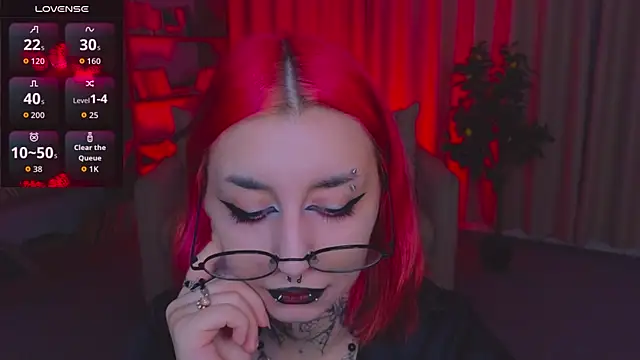 Snapshot of Mistress__Marcelline chatting on 07/16/26, 02:08 Mistress Marcelline online show from 07/16/26, 02:08