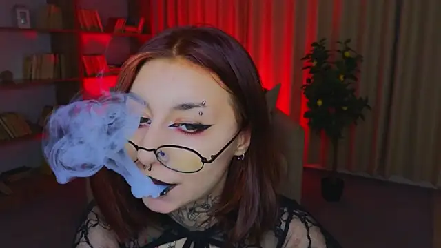 Snapshot of Mistress__Marcelline chatting on 06/25/26, 05:12 Mistress Marcelline online show from 06/25/26, 05:12