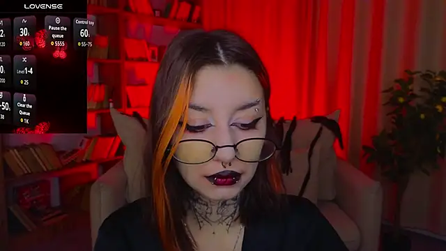 Mistress  Marcelline online show from 04/12/26, 01:20