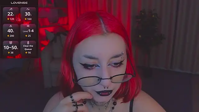 Snapshot of Mistress__Marcelline chatting on 07/08/26, 01:30 Mistress Marcelline online show from 07/08/26, 01:30