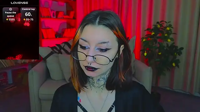 Mistress  Marcelline online show from 04/19/26, 01:28