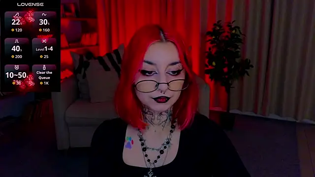 Snapshot of Mistress__Marcelline chatting on 07/14/26, 02:05 Mistress Marcelline online show from 07/14/26, 02:05