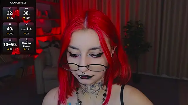 Snapshot of Mistress__Marcelline chatting on 07/07/26, 02:03 Mistress Marcelline online show from 07/07/26, 02:03