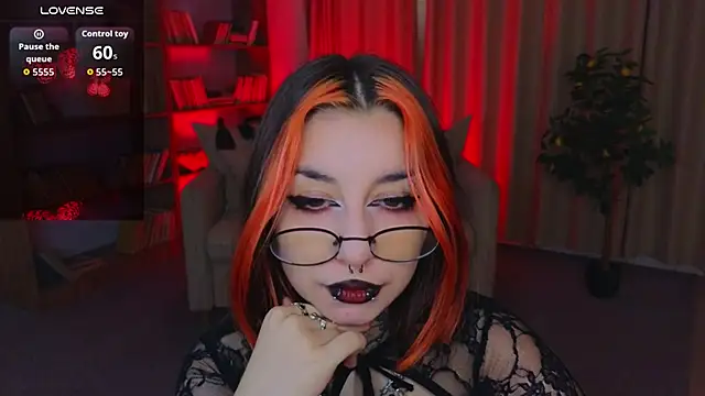 Snapshot of Mistress__Marcelline chatting on 06/16/26, 01:38 Mistress Marcelline online show from 06/16/26, 01:38