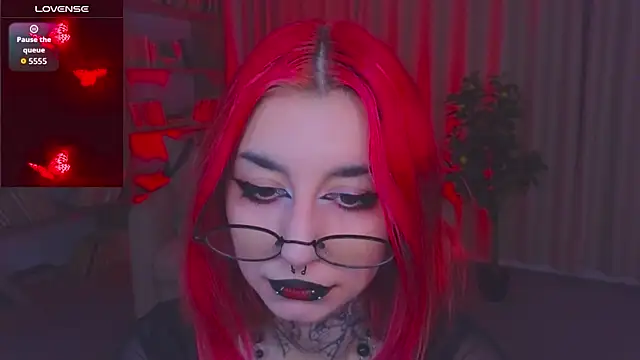 Snapshot of Mistress__Marcelline chatting on 07/15/26, 01:45 Mistress Marcelline online show from 07/15/26, 01:45
