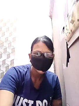 varnika online show from 10/19/25, 09:23