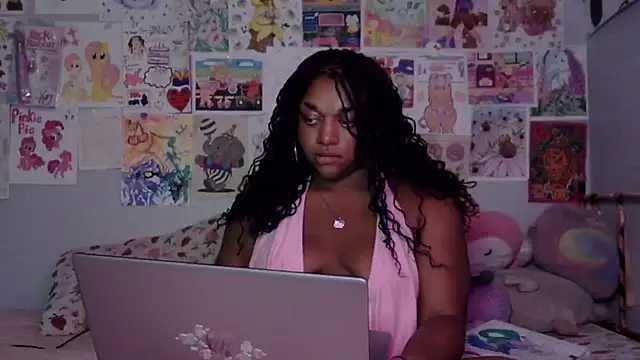 XKimmyGreen online show from 06/25/26, 04:54