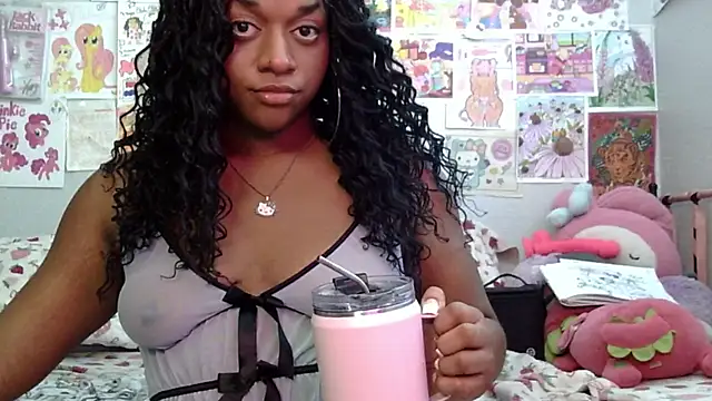 XKimmyGreen online show from 06/20/26, 12:59
