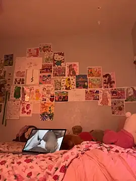 Snapshot of XKimmyGreen chatting on 04/03/26, 05:25 XKimmyGreen online show from 04/03/26, 05:25