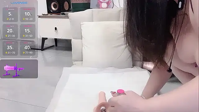 B-Yaya online show from 04/23/26, 08:21
