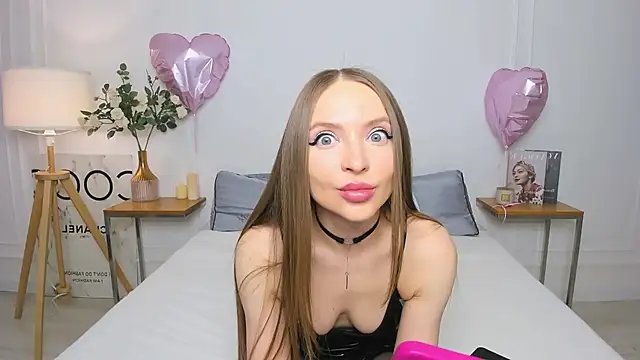 OliviaWilsonxxx online show from 04/21/26, 02:47