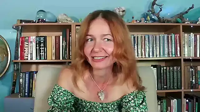 Snapshot of Foxilady357 chatting on 09/09/25, 02:26 Foxilady357 online show from 09/09/25, 02:26