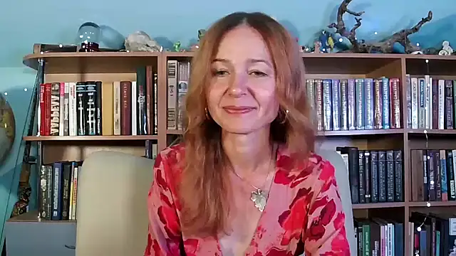 Snapshot of Foxilady357 chatting on 09/15/25, 02:06 Foxilady357 online show from 09/15/25, 02:06