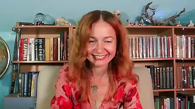 Snapshot of Foxilady357 chatting on 09/08/25, 02:16 Foxilady357 online show from 09/08/25, 02:16