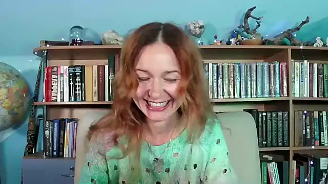Snapshot of Foxilady357 chatting on 10/15/25, 02:03 Foxilady357 online show from 10/15/25, 02:03