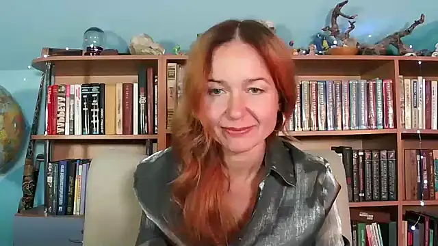 Snapshot of Foxilady357 chatting on 09/30/25, 02:34 Foxilady357 online show from 09/30/25, 02:34