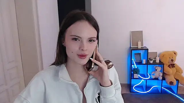 Ariella ari online show from 11/17/25, 01:48