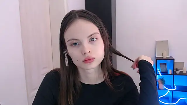 Ariella ari online show from 12/17/25, 11:15