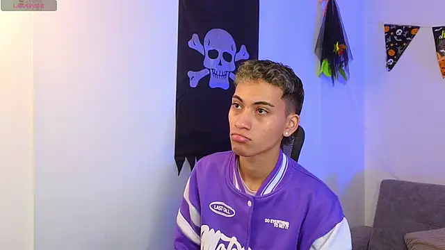 yulian vasquez online show from 10/21/25, 12:15