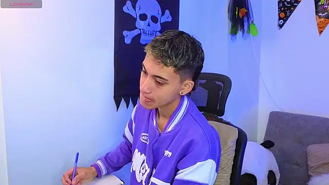 yulian vasquez online show from 10/22/25, 12:26