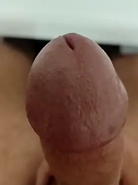 Snapshot of Lukimann chatting on 10/02/25, 04:10 Lukimann online show from 10/02/25, 04:10