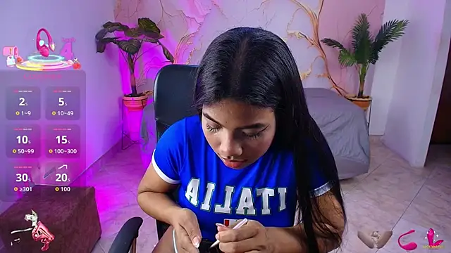 sharlottxl online show from 11/11/25, 12:49