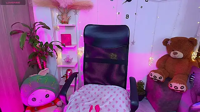 sharlottxl online show from 04/19/26, 02:12