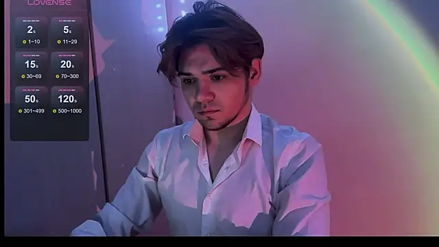 Snapshot of 1RobertTT chatting on 10/07/25, 09:16 1RobertTT online show from 10/07/25, 09:16