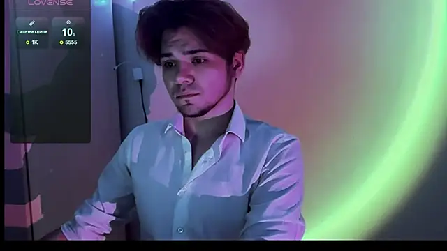 Snapshot of 1RobertTT chatting on 10/09/25, 08:53 1RobertTT online show from 10/09/25, 08:53