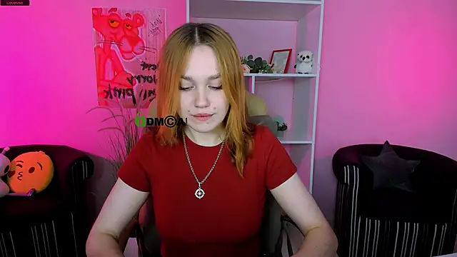 Snapshot of ellie_fire1 chatting on 10/03/25, 07:26 ellie fire1 online show from 10/03/25, 07:26