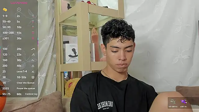 LoganTwink18 online show from 03/29/26, 03:02