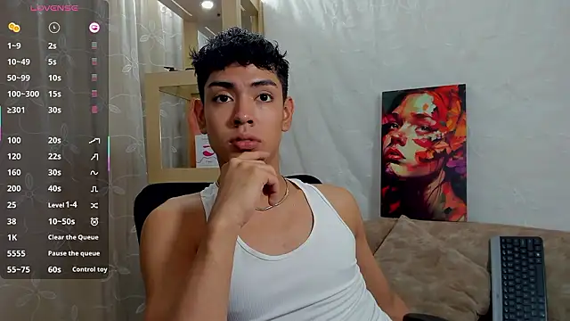 LoganTwink18 online show from 03/25/26, 02:01